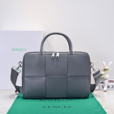 Mens Bottega Veneta Briefcases